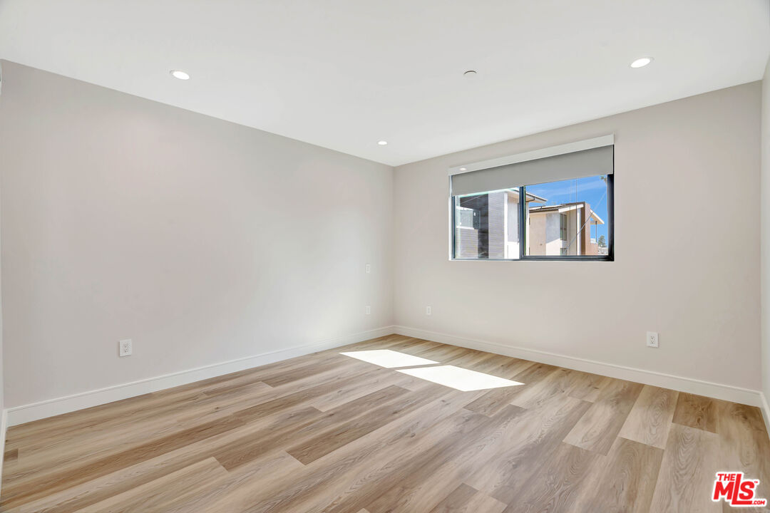 1921 Federal Ave Unit: 1921