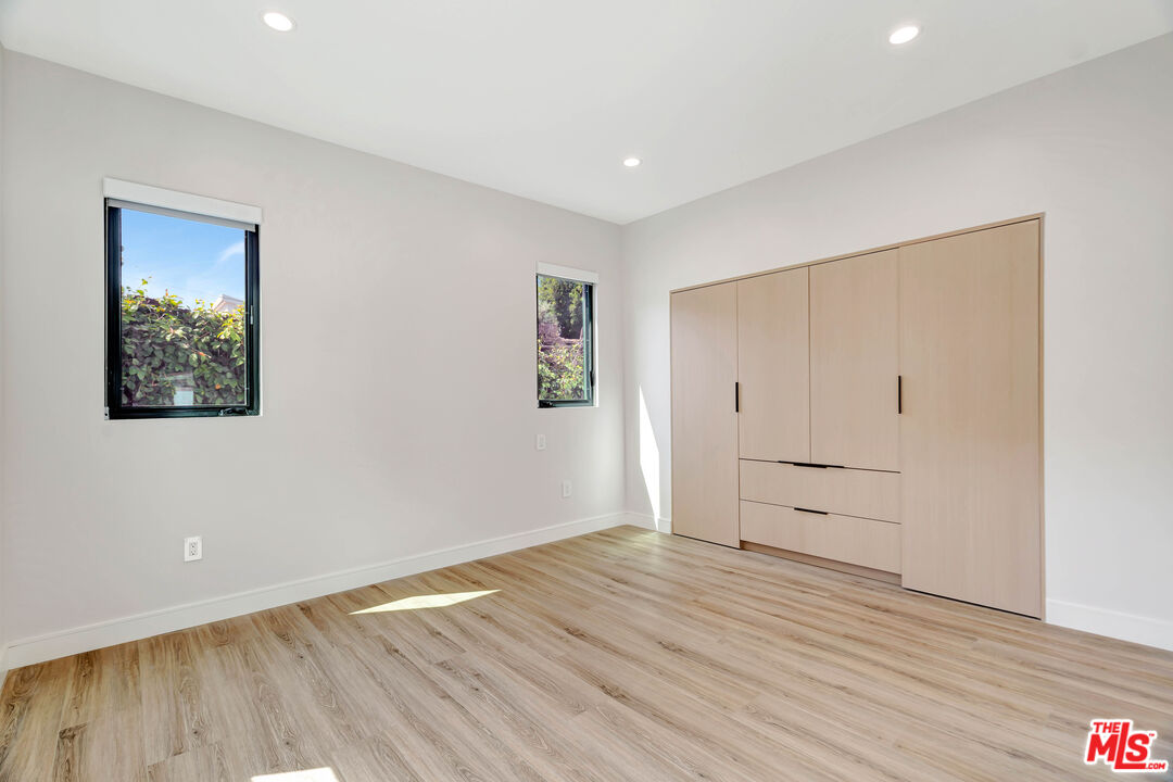 1921 Federal Ave Unit: 1921