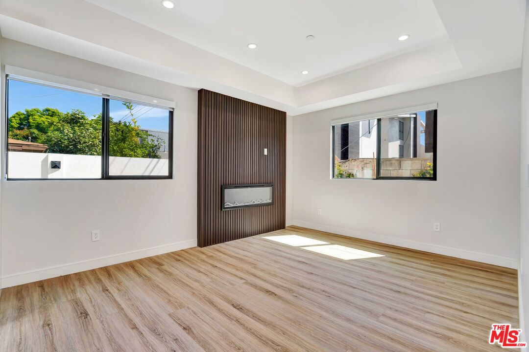 1921 Federal Ave Unit: 1921