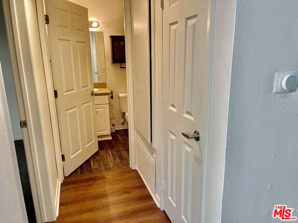 5530 Owensmouth Ave Unit: 223