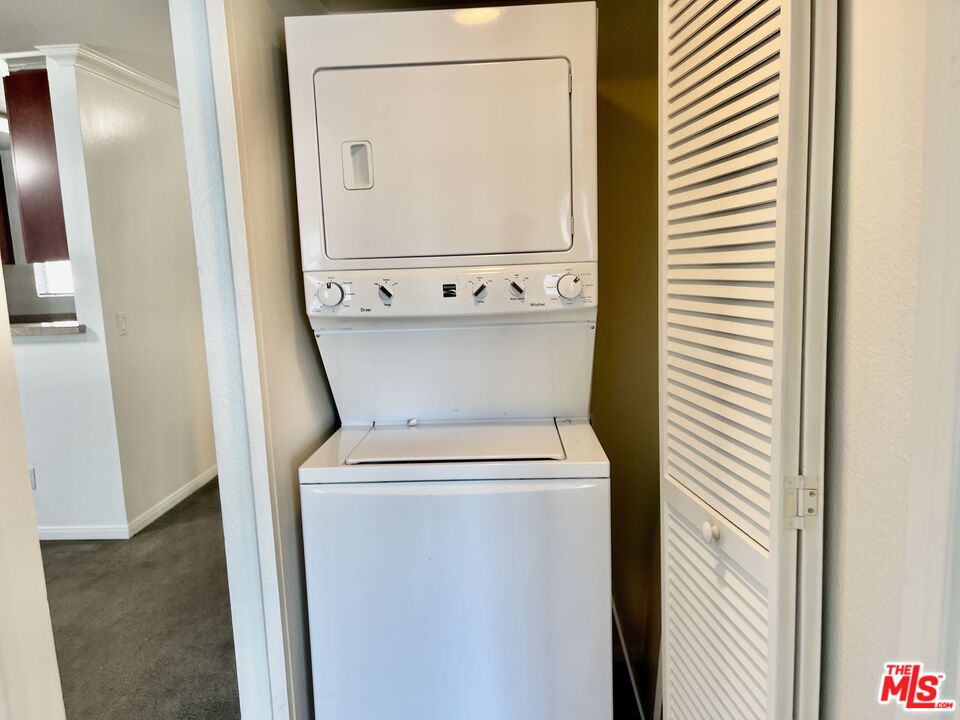 5530 Owensmouth Ave Unit: 223
