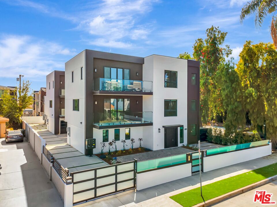 1921 Federal Ave Unit: 1919