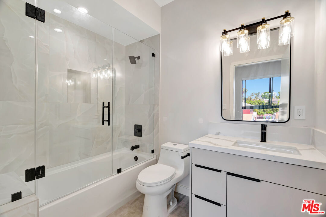 1921 Federal Ave Unit: 1919