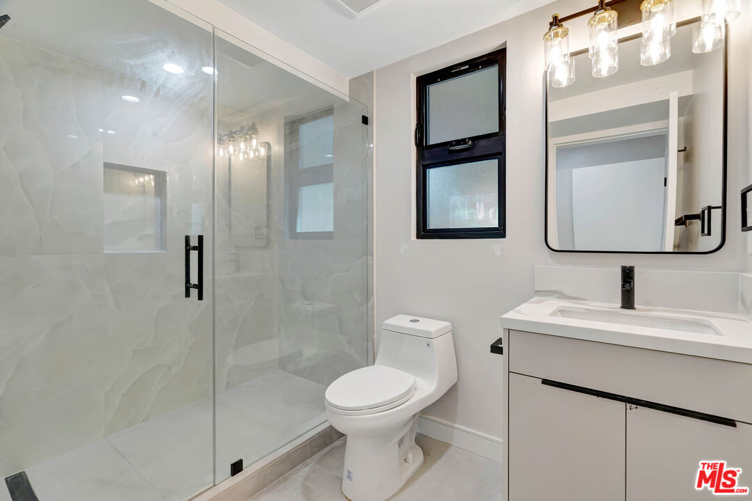 1921 Federal Ave Unit: 1919