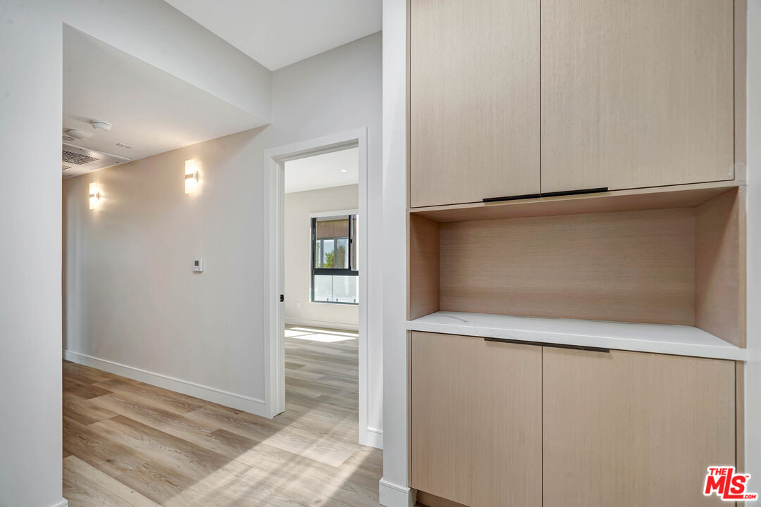 1921 Federal Ave Unit: 1917