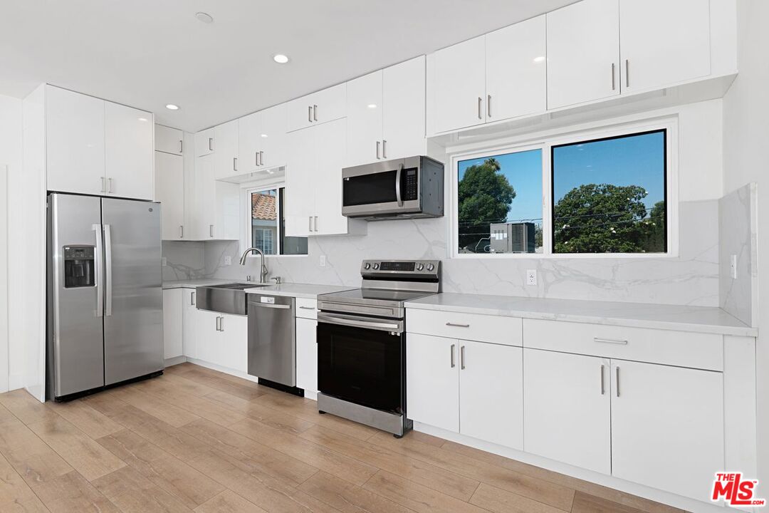 6266 Etiwanda Ave Unit: 18254