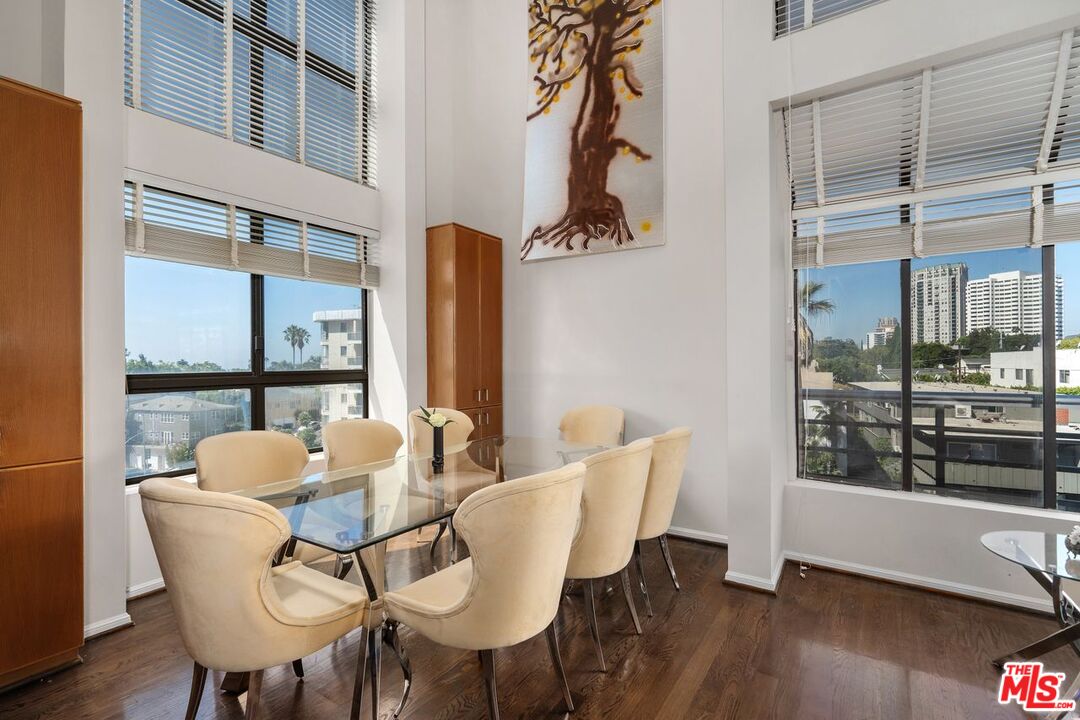 1360 S Beverly Glen Blvd Unit: PH301