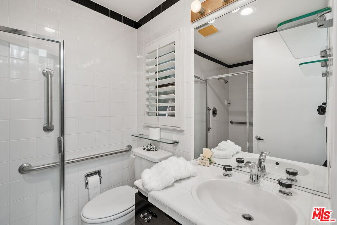 1360 S Beverly Glen Blvd Unit: PH301