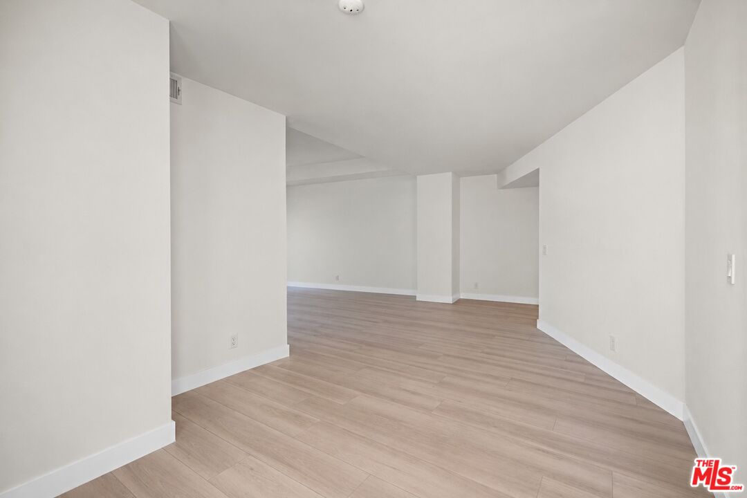 7250 Franklin Ave Unit: 507