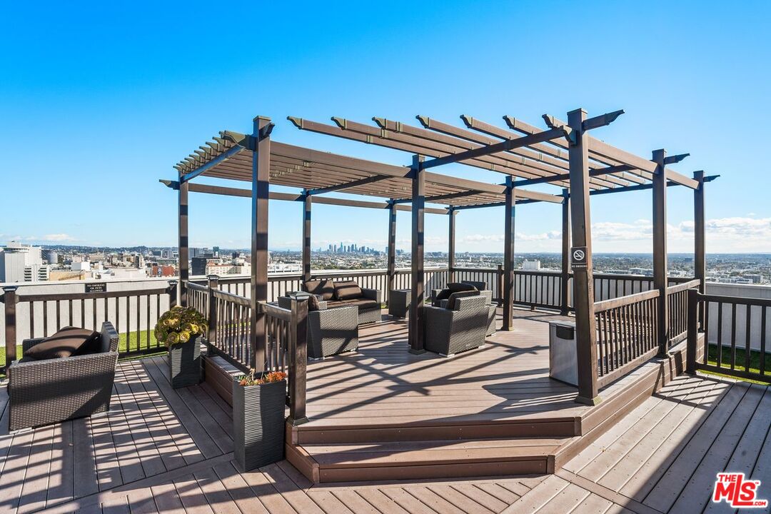7250 Franklin Ave Unit: 507