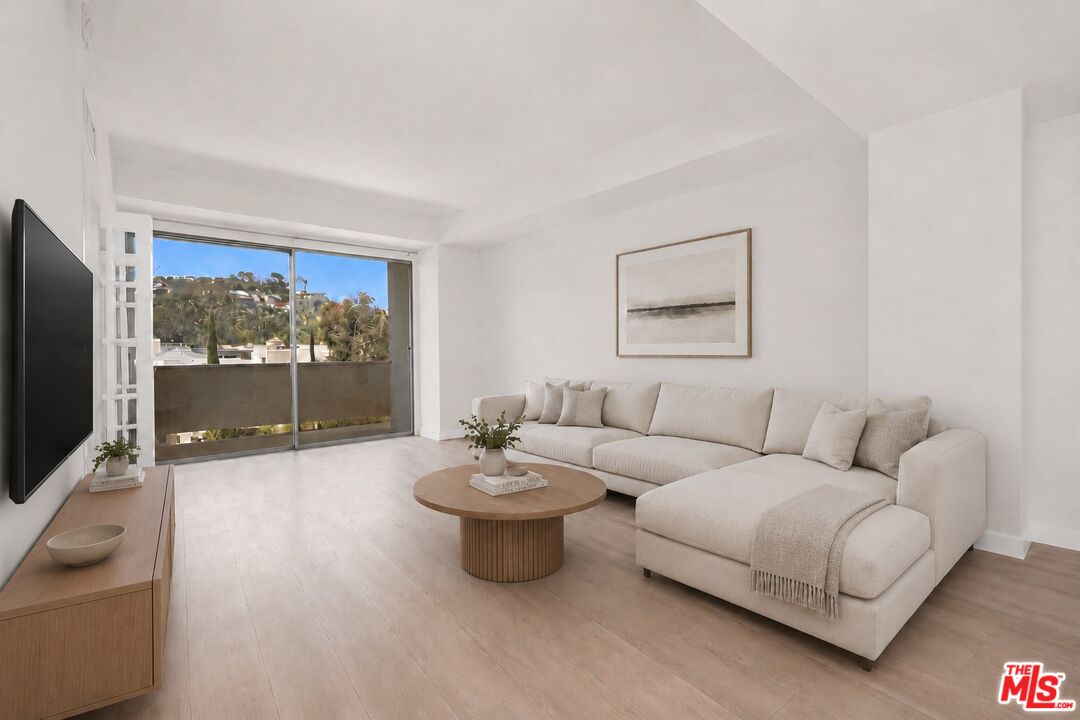 7250 Franklin Ave Unit: 507