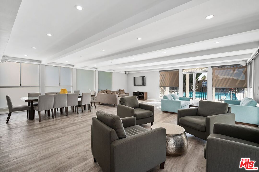 7250 Franklin Ave Unit: 507
