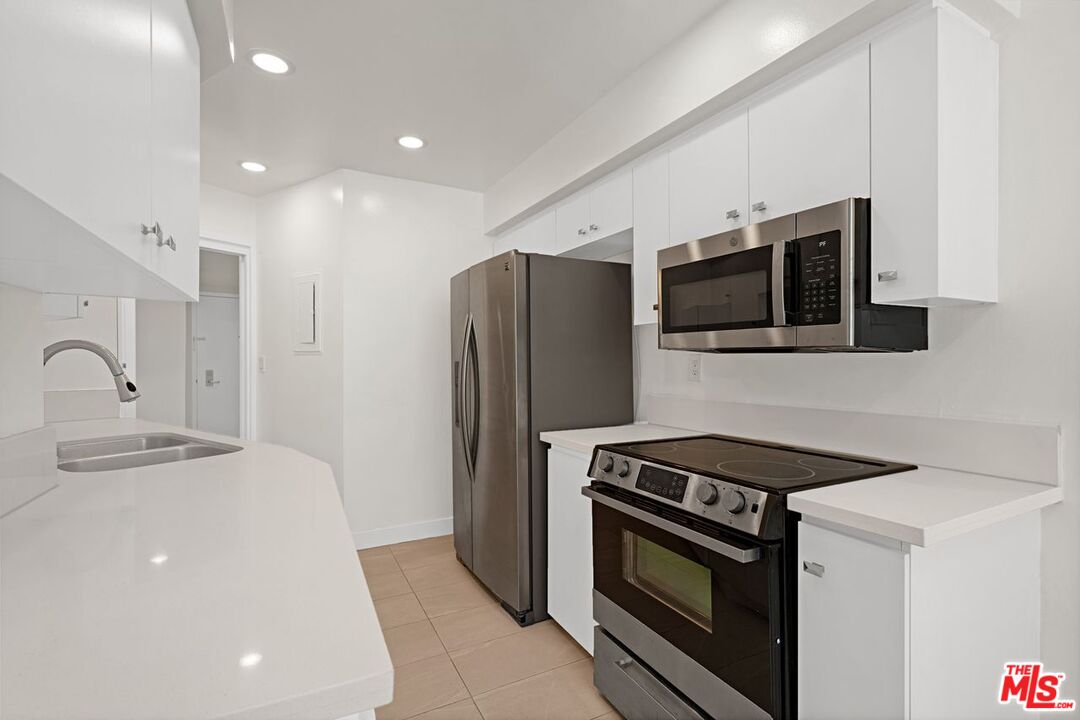 7250 Franklin Ave Unit: 507