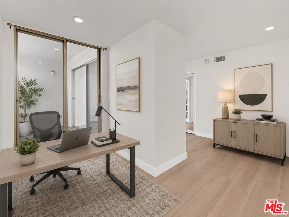 7250 Franklin Ave Unit: 507