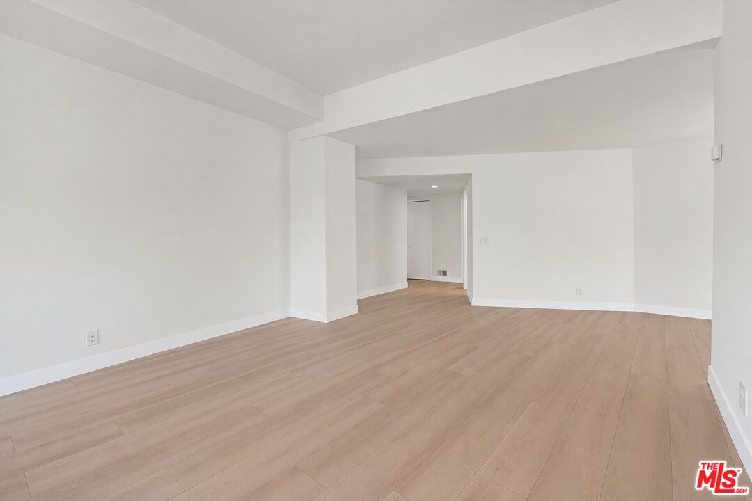 7250 Franklin Ave Unit: 507