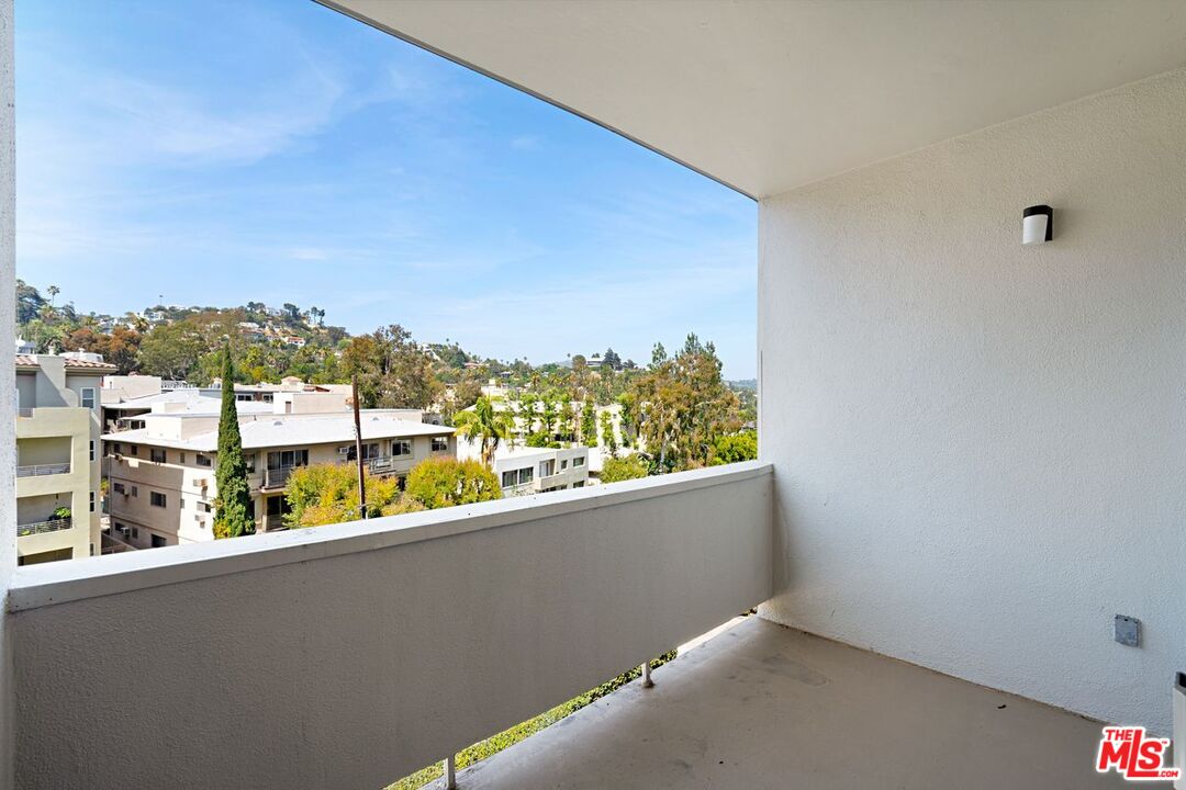 7250 Franklin Ave Unit: 507