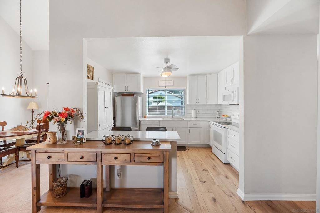 16412 Caminito Vecinos 141