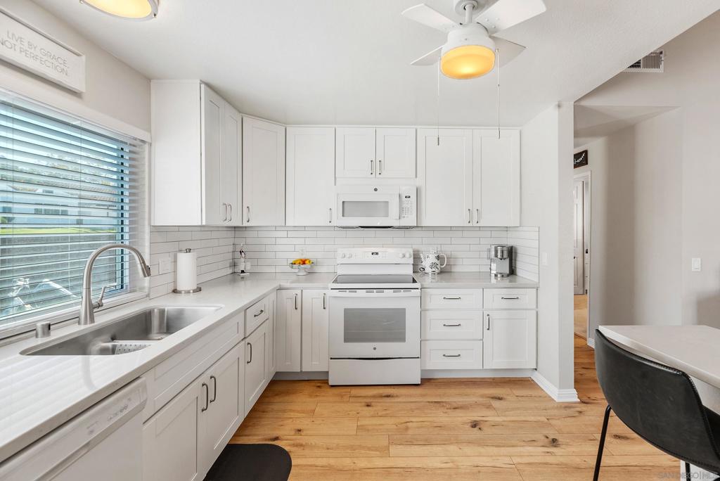 16412 Caminito Vecinos 141