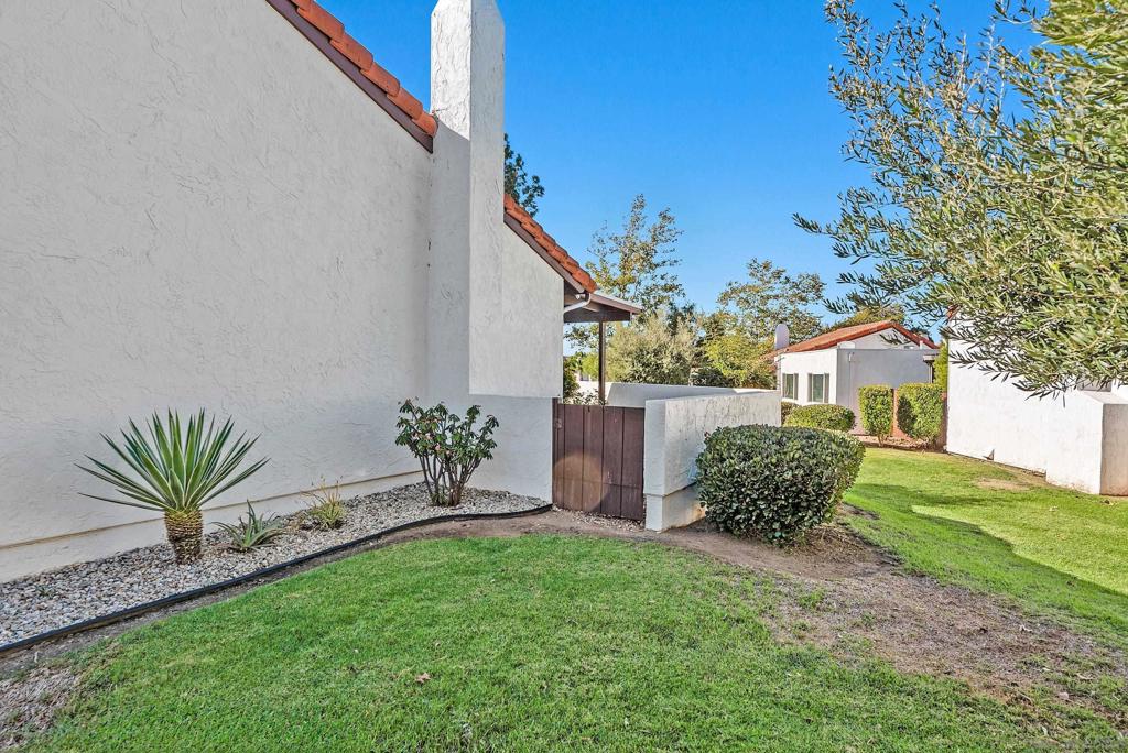 16412 Caminito Vecinos 141