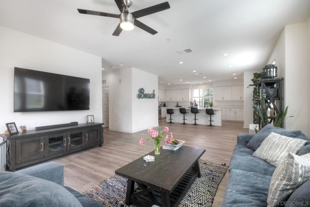 6058 Colt Place 101