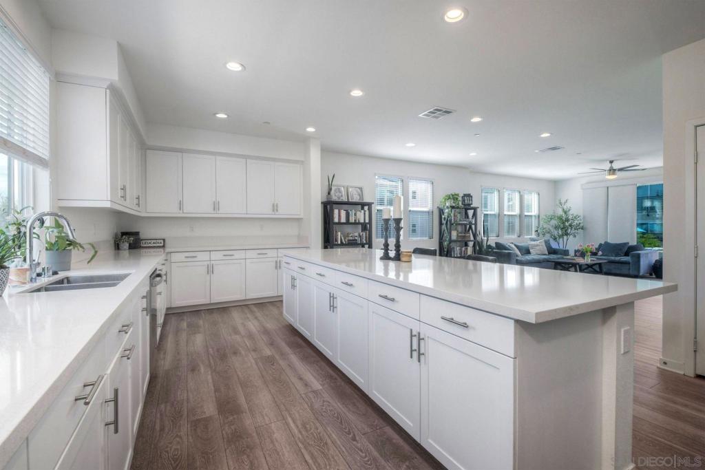 6058 Colt Place 101