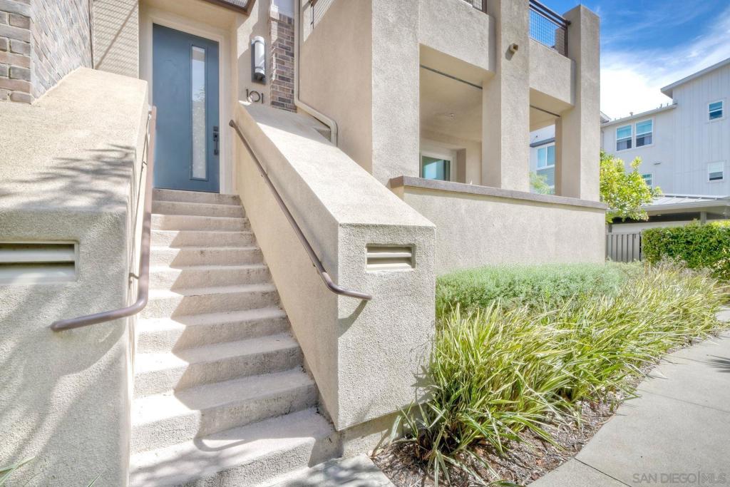 6058 Colt Place 101