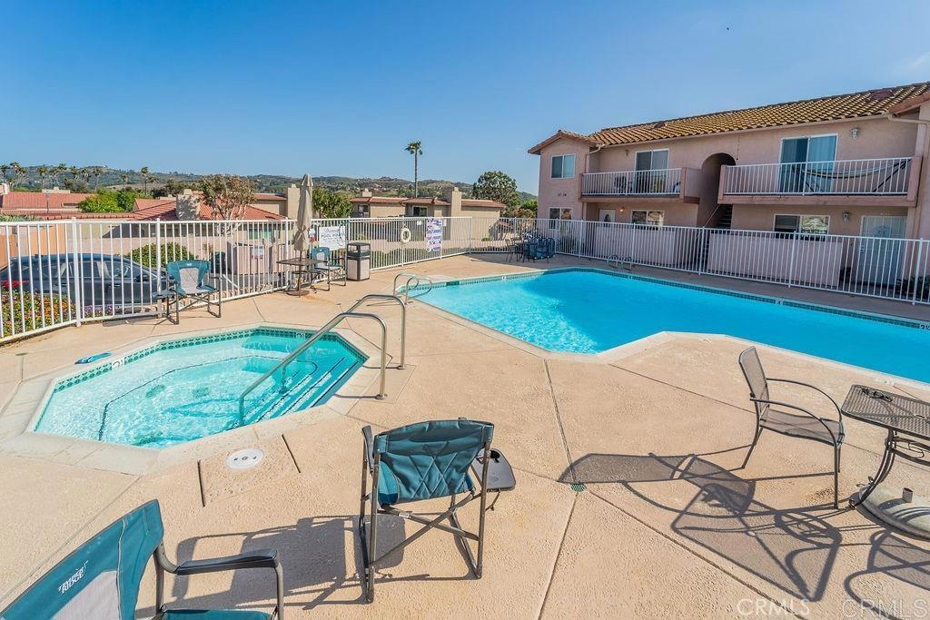 31916 Del Cielo Este Unit: 7