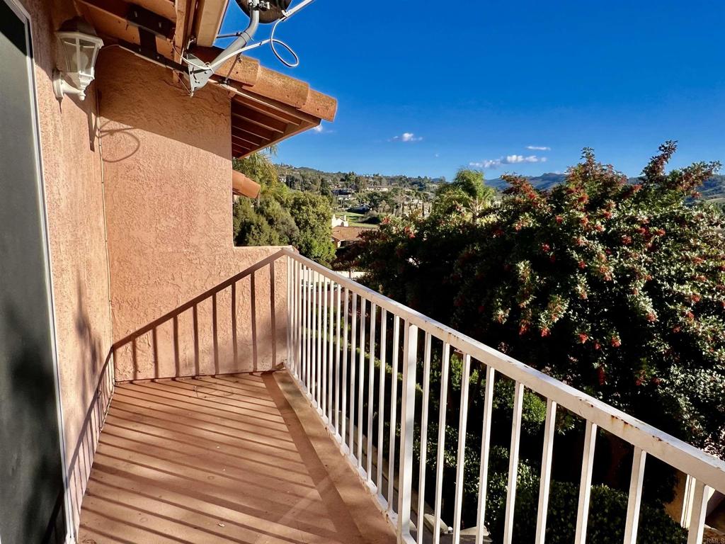 31916 Del Cielo Este Unit: 7