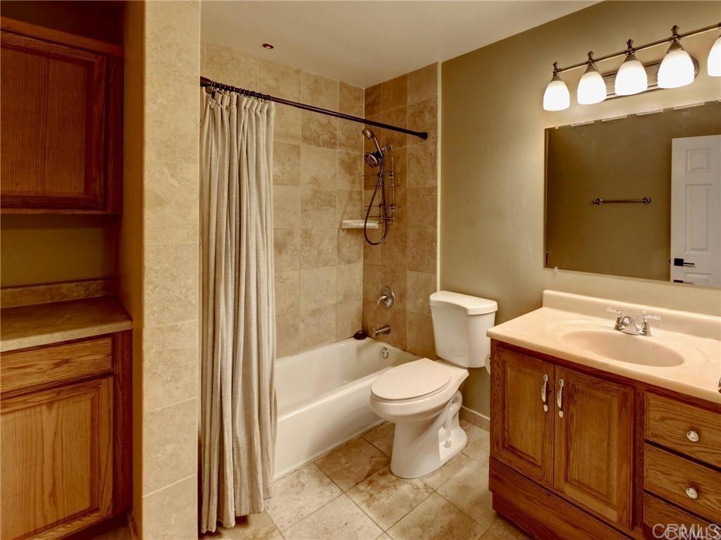 31916 Del Cielo Este Unit: 7