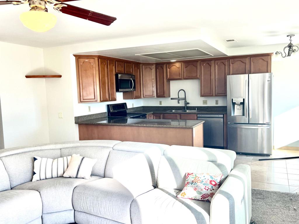 31916 Del Cielo Este Unit: 7