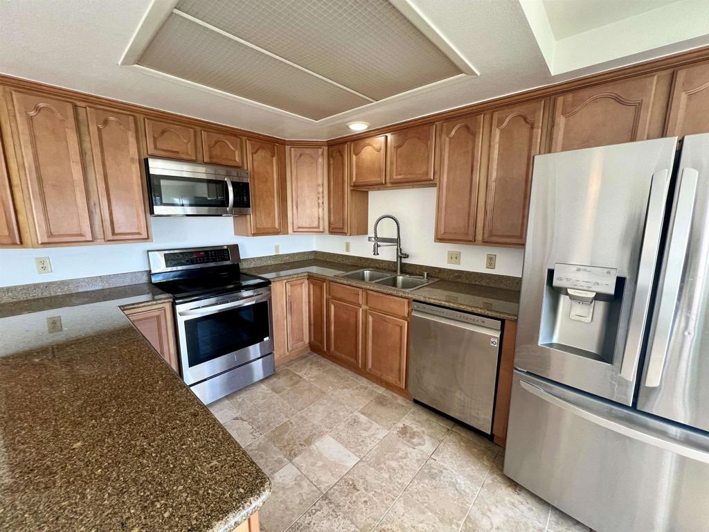 31916 Del Cielo Este Unit: 7