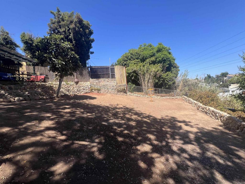 2371 73 Vancouver Avenue