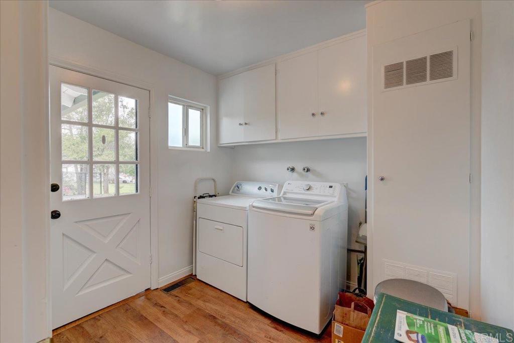 1170 Rising Hill Way