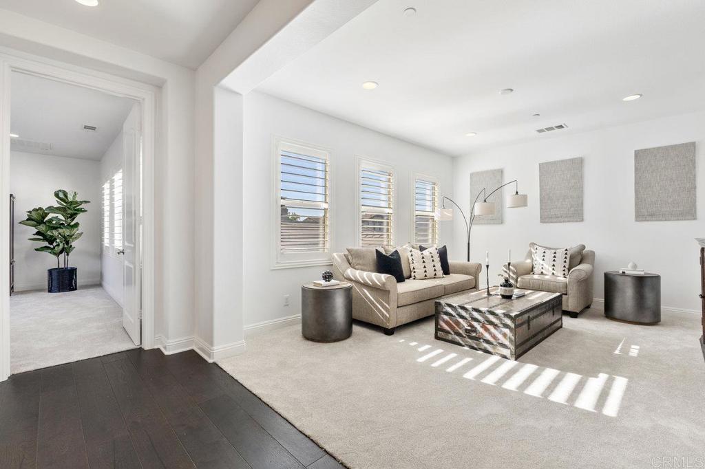 715 Blossom Road