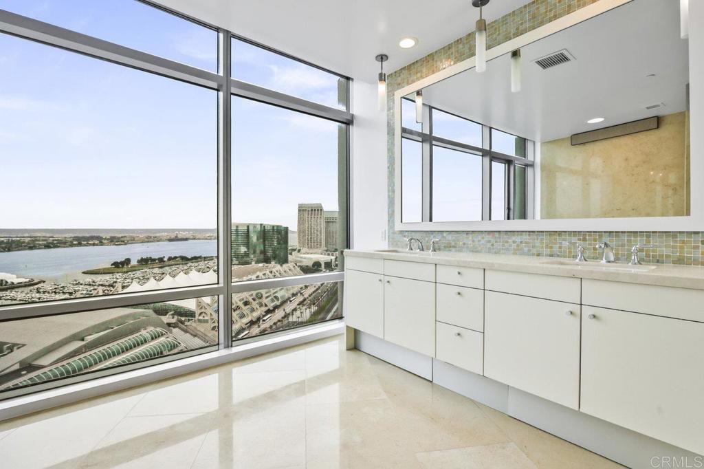 165 6Th Avenue 2504
