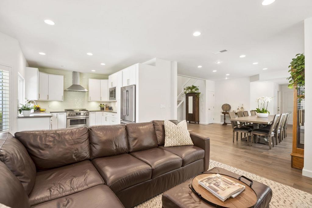 858 Summersong Court