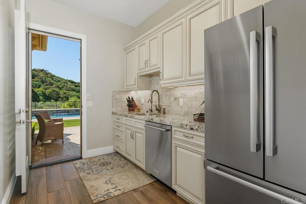 3960 Ibbetson Street