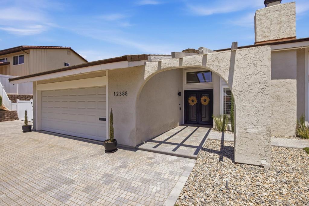 12388 Reata Court