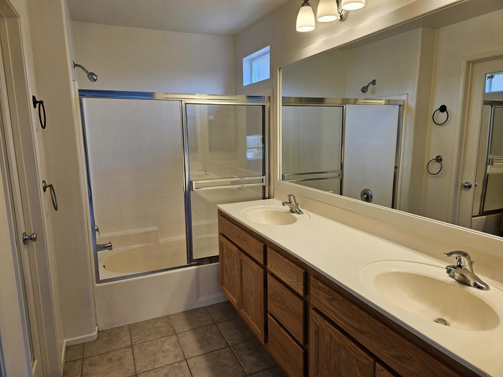 4558 Northern Moon Way