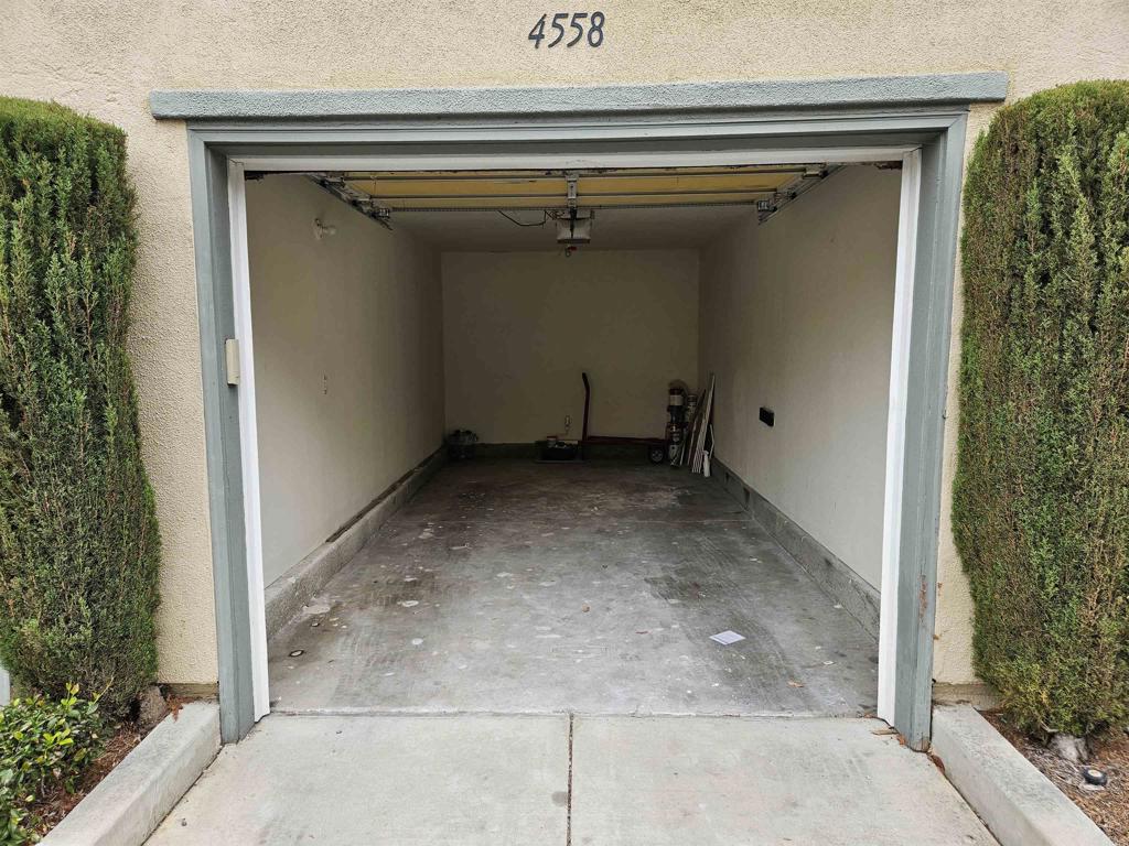 4558 Northern Moon Way