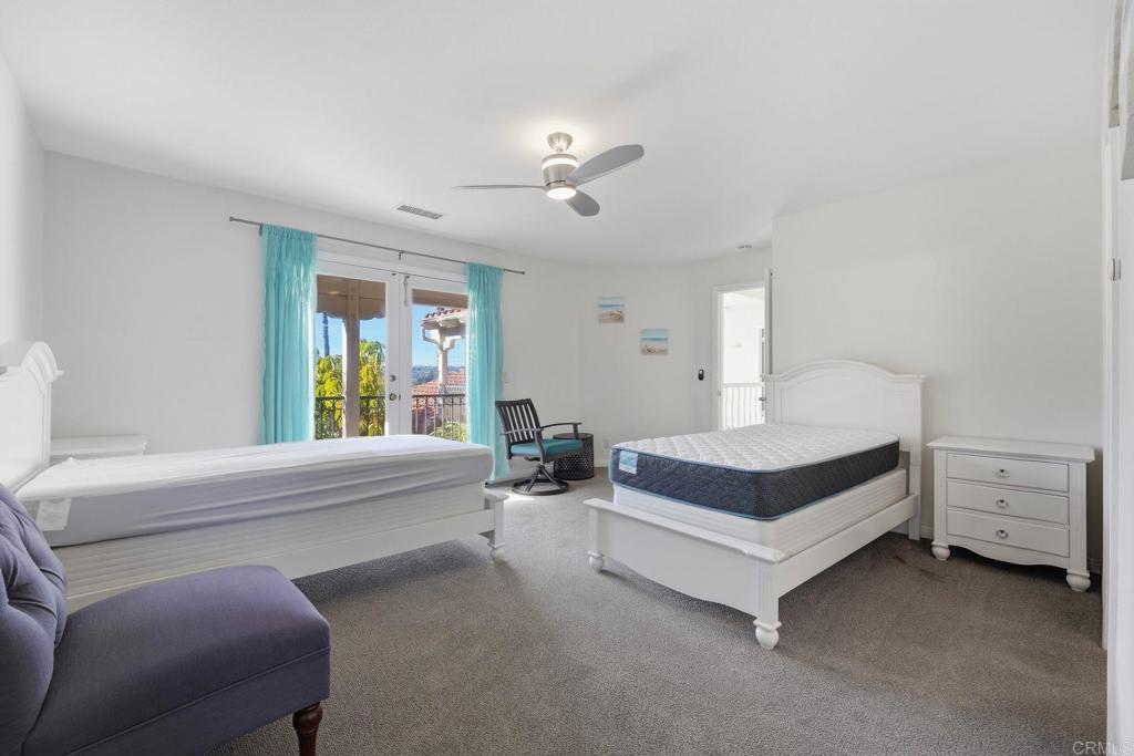 2524 La Costa Avenue