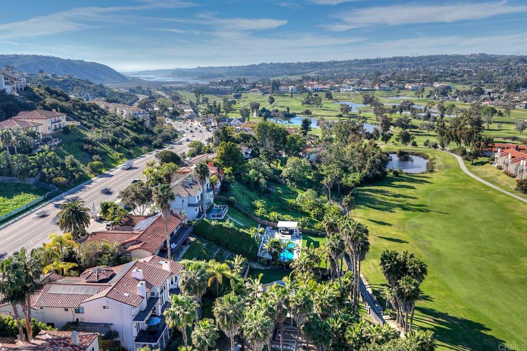 2524 La Costa Avenue