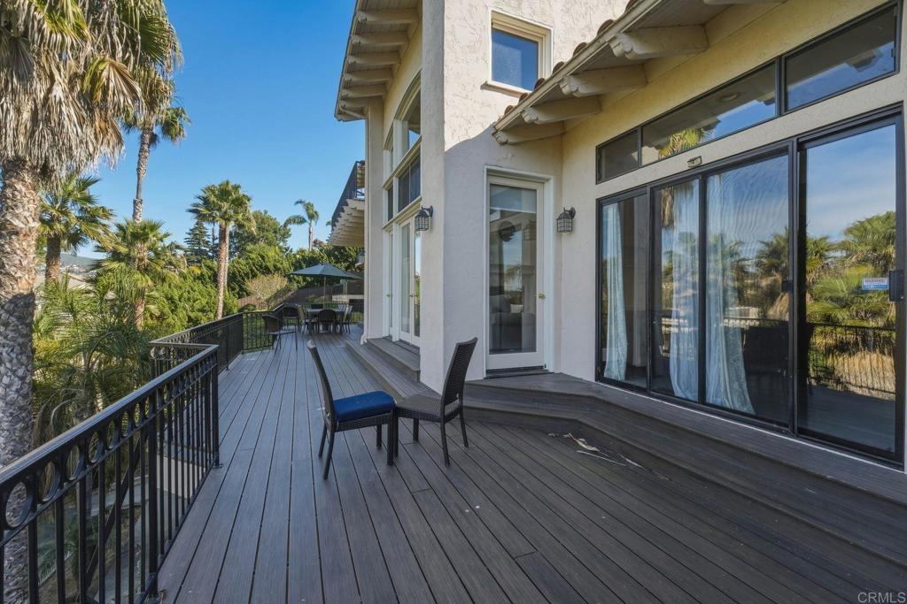 2524 La Costa Avenue