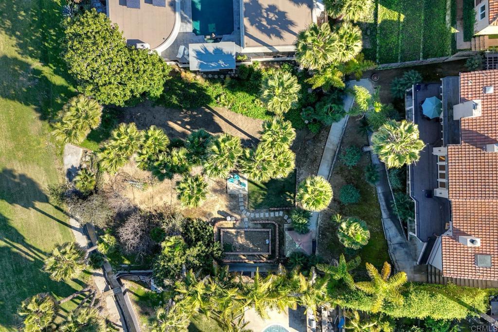 2524 La Costa Avenue