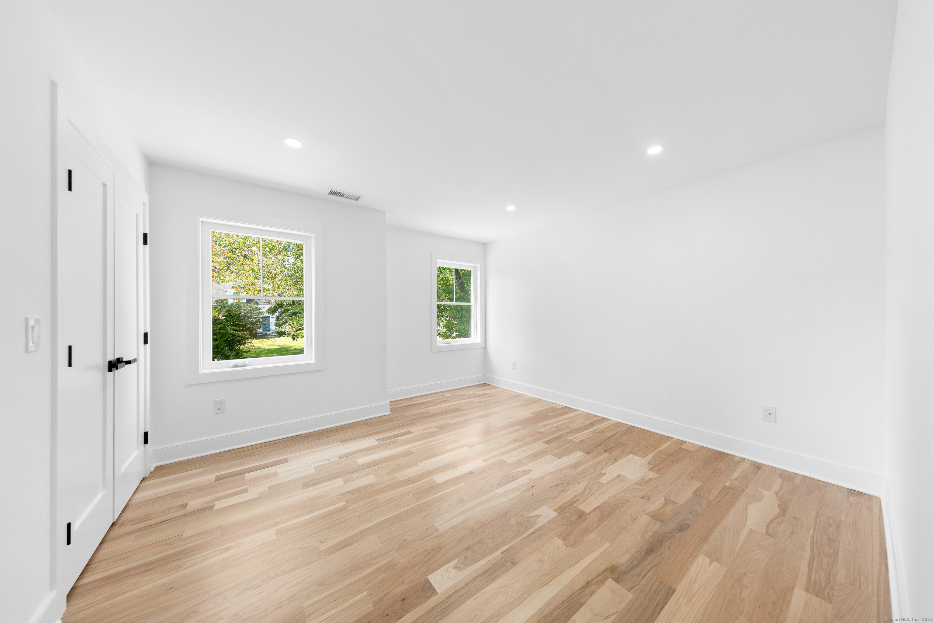 14 Dickinson Road