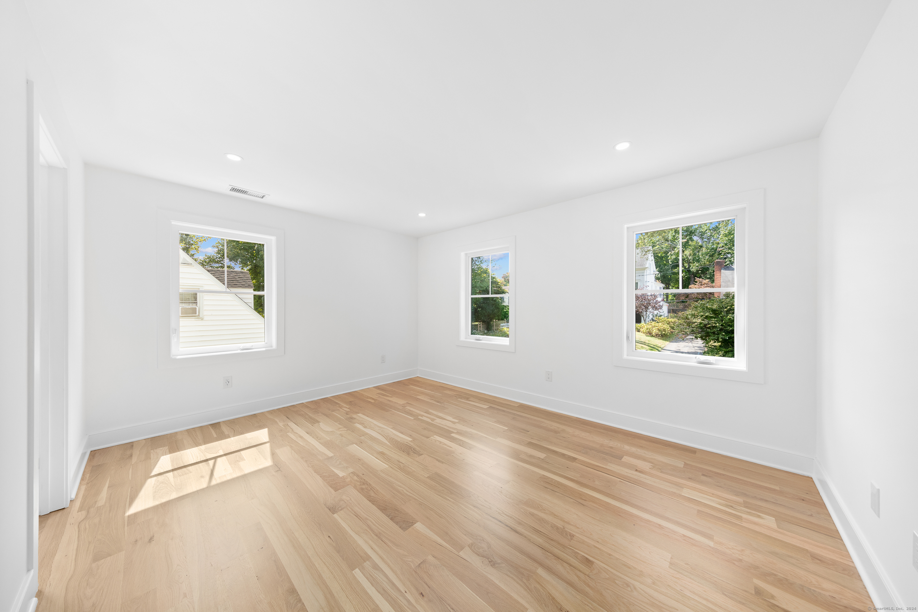 14 Dickinson Road