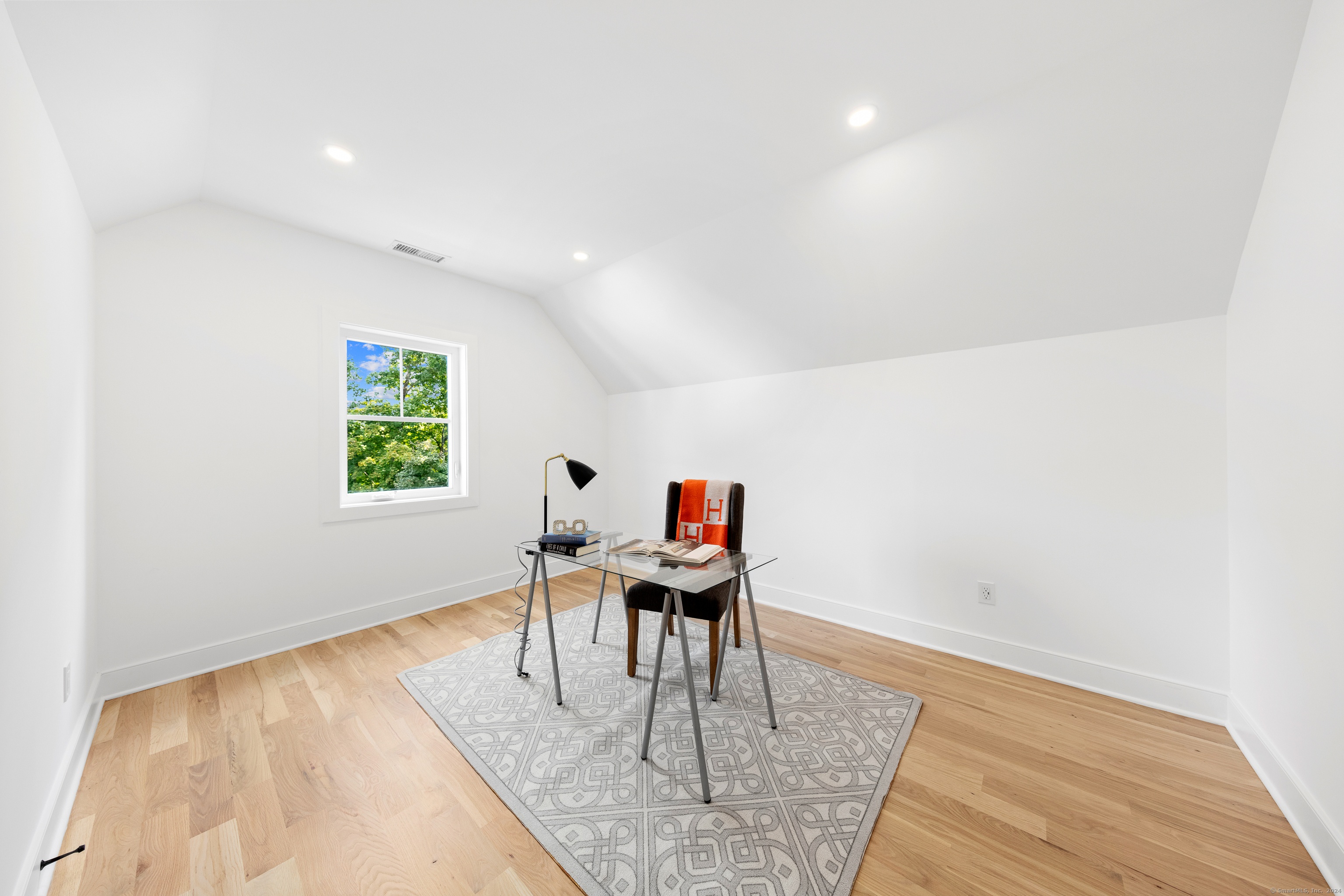 14 Dickinson Road