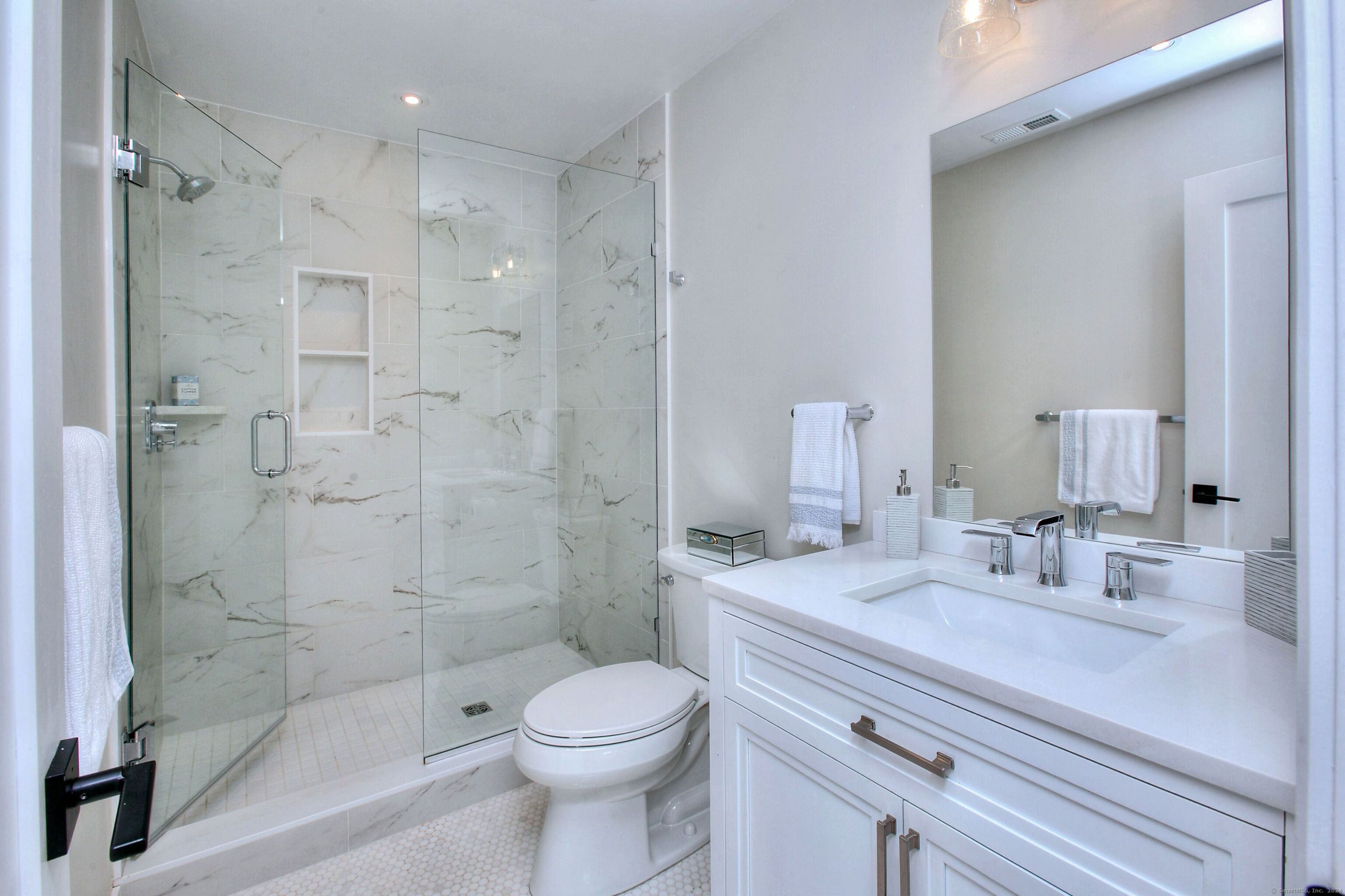 18 Strathmore Lane 18