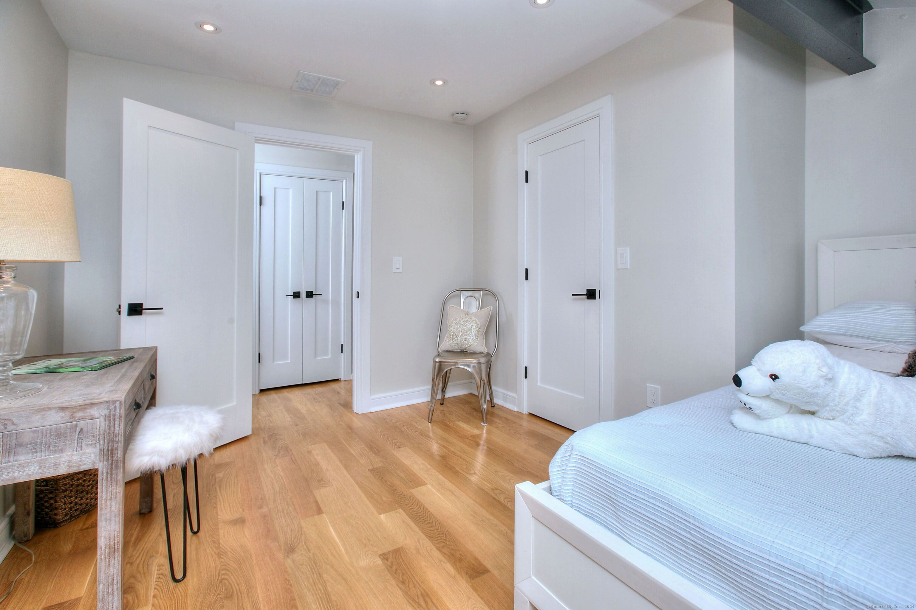 18 Strathmore Lane 18