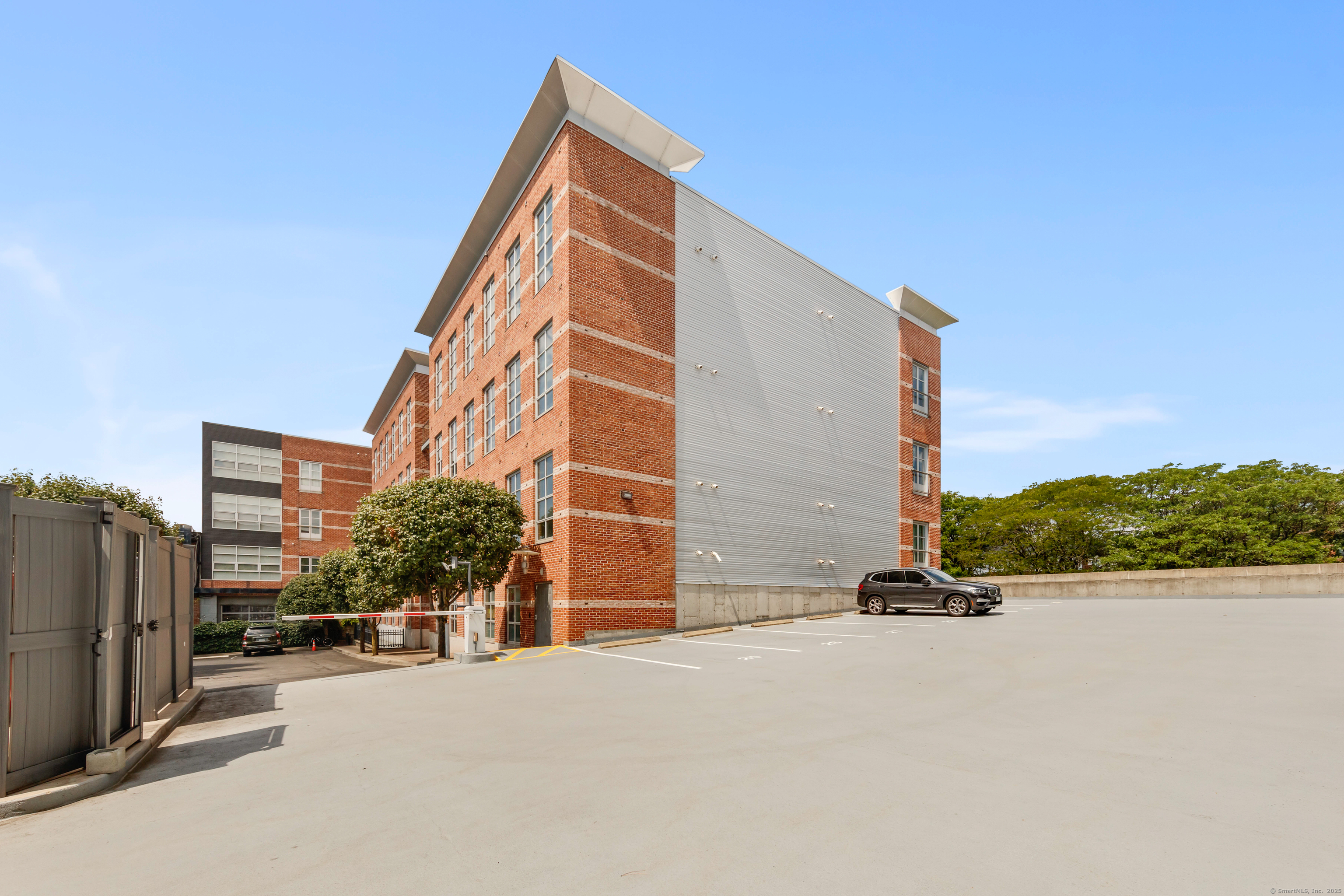 10 Ann Street APT 406